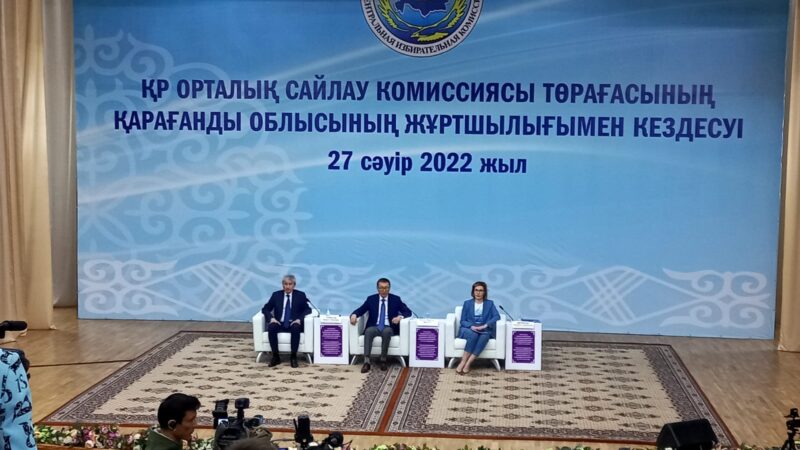 ОСК ТӨРАҒАСЫ ӘБДІРОВ НҰРЛАН МӘЖИТҰЛЫ ҚАРАҒАНДЫ ЖҰРТШЫЛЫҒЫМЕН КЕЗДЕСТІ