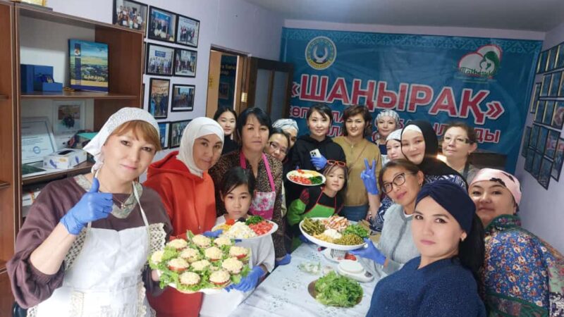 ЖК «Айлана» жетекшісі Зейнегүлдің шеберлік сабағы
